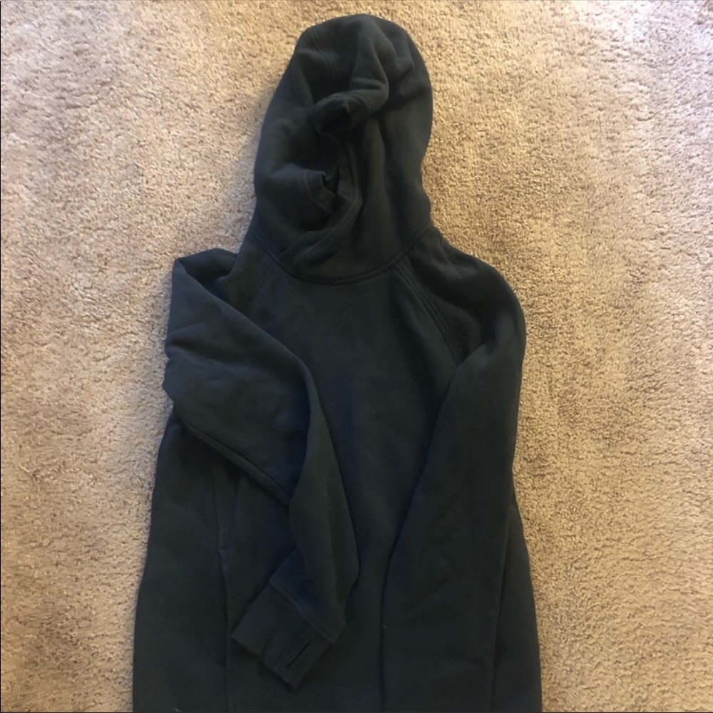 Black Lululemon sweatshirt